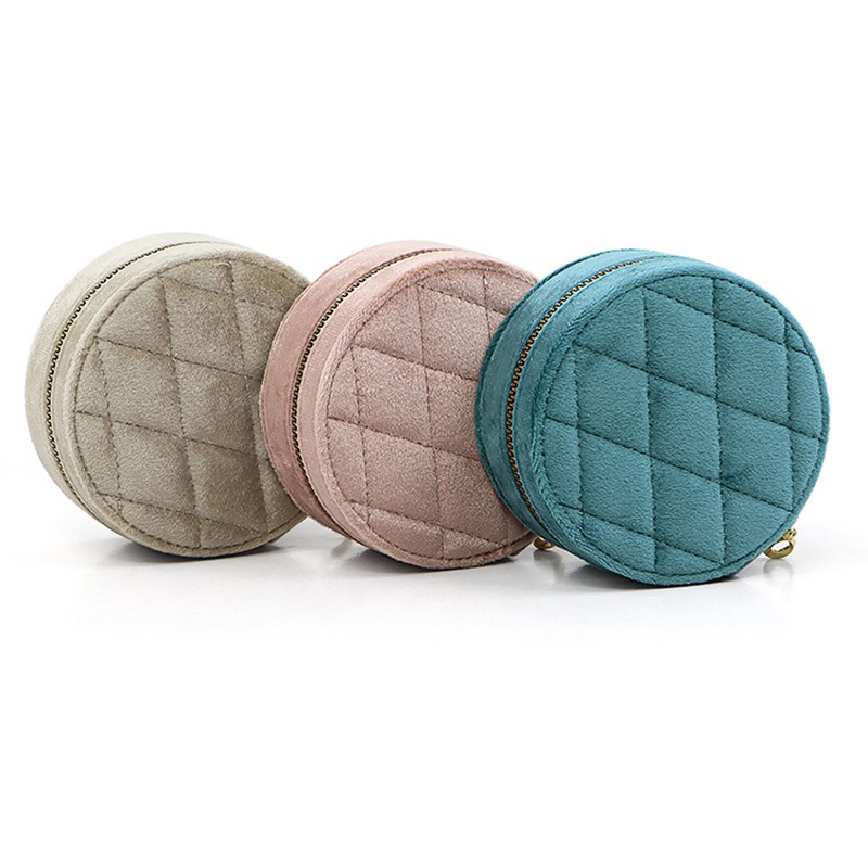 Round Diamond Velvet Travel Je - Accessories Travel Jewelry Box 评论和价格